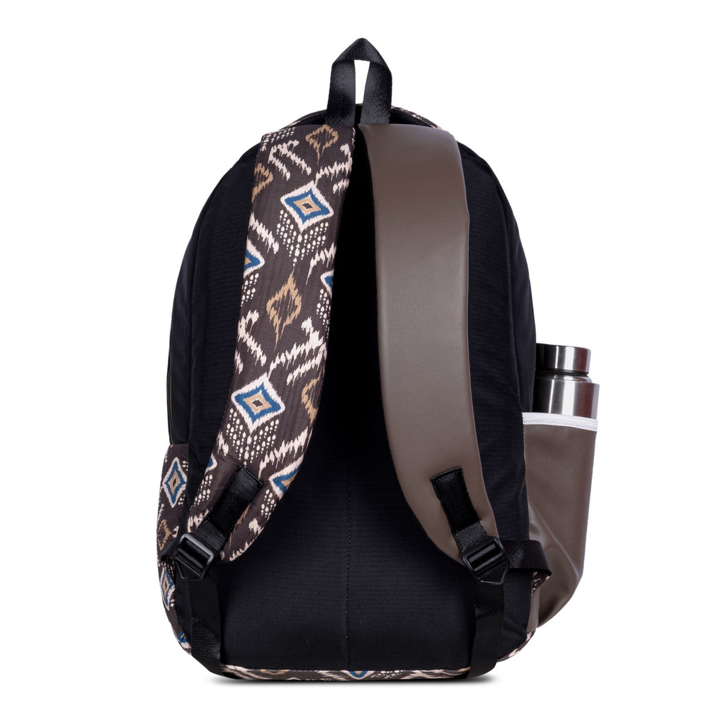 SeeNLee Unisex Printed Laptop Backpack with Multiple Compartments, Quick Access Front Pocket, Bottle Pocket & Padded Shoulder Straps | College, School, Office & Travel Backpack – Black & Brown