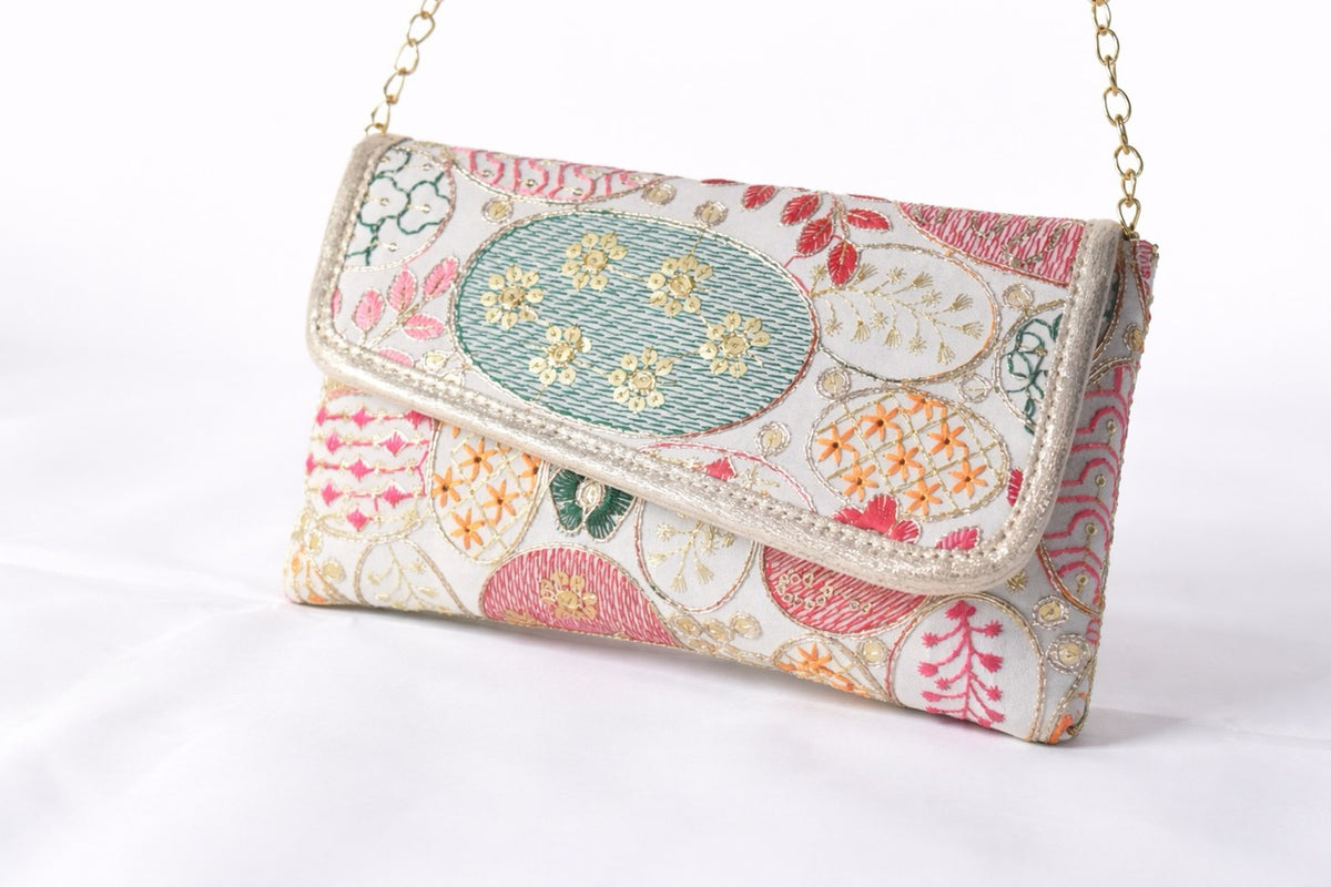 KarryQ Embroidered Chain Sling Purse – White